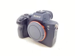 camara digital evil sony alpha a7 iii (ilce-7m3)