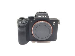 camara digital evil sony alpha a7 iii (ilce-7m3)