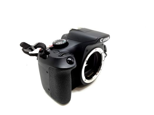 camara digital reflex canon eos 1300d+ef-s 18-55mm 1:3.5-5.6 iii