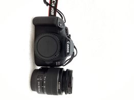 camara digital reflex canon eos 2000d+ef-s 18-55mm dc iii