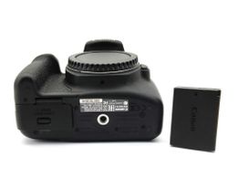 camara digital reflex canon eos 2000d