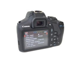 camara digital reflex canon eos 2000d