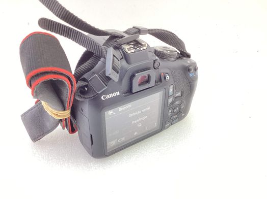 camara digital reflex canon eos 2000d