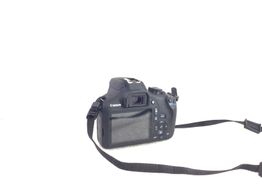 camara digital reflex canon eos 2000d