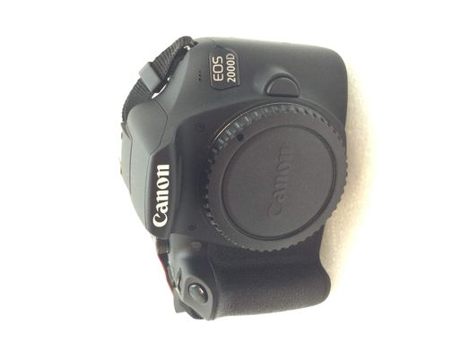 camara digital reflex canon eos 2000d