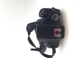 camara digital reflex canon eos 2000d