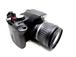 camara digital reflex canon eos 500d+ef-s 18-55mm 1:3.5-5.6 is