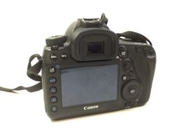 camara digital reflex canon eos 5d mark iv