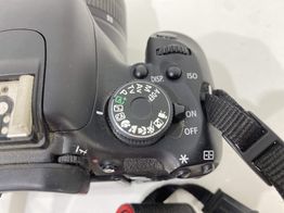 camara digital reflex canon eos 600d+ef-s 18-55mm 1:3.5-5.6 is ii