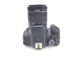 camara digital reflex canon eos 700d+ef-s 18-55mm 1:3.5-5.6 is stm