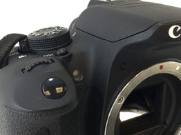 camara digital reflex canon eos 700d