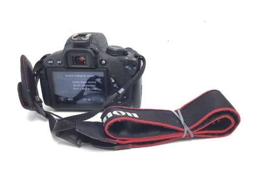 camara digital reflex canon eos 700d