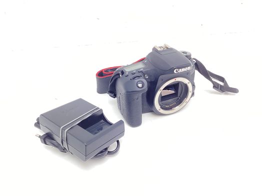 camara digital reflex canon eos 77d