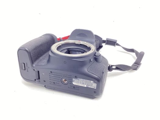 camara digital reflex canon eos 77d