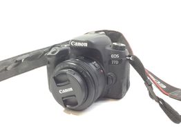 camara digital reflex canon eos 77d