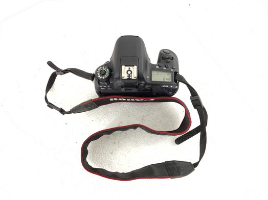 camara digital reflex canon eos 77d