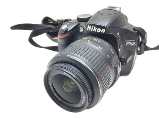 camara digital reflex nikon d3200+af-s dx 18-55mm 1:3.5-5.6g vr