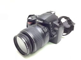 camara digital reflex nikon d40+af-s dx ed 18-55mm 1:3.5-5.6g ii