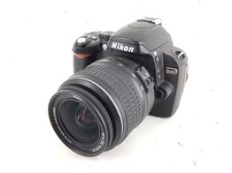 camara digital reflex nikon d40+af-s dx ed 18-55mm 1:3.5-5.6g ii