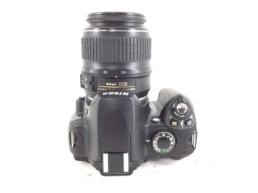 camara digital reflex nikon d40+af-s dx ed 18-55mm 1:3.5-5.6g ii