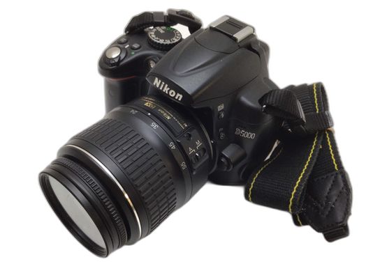 camara digital reflex nikon d5000+af-s dx 18-55mm 1:3.5-5.6g vr