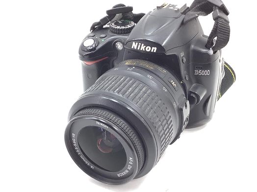 camara digital reflex nikon d5000+af-s dx 18-55mm 1:3.5-5.6g vr