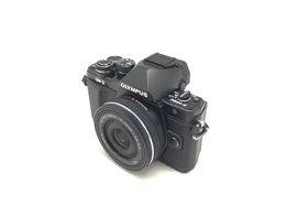 camara digital reflex olympus e-m10 ii
