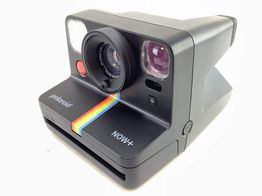camara instantanea polaroid now+