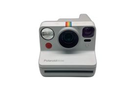 camara instantanea polaroid now