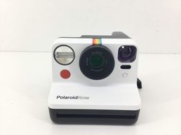 camara instantanea polaroid now