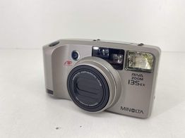 camara vintage minolta riva zoom 135ex