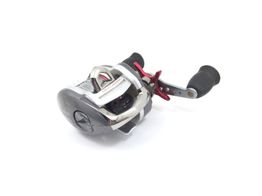 carrete pesca daiwa 7.1 100 tshl