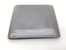 cartera tommy hilfiger no visble