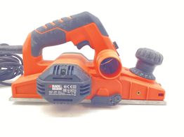 plaina electrica black and decker kw750k