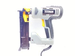 clavadora electrica titan ttb970nst