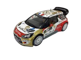 coche plastico rally citroen abudabi