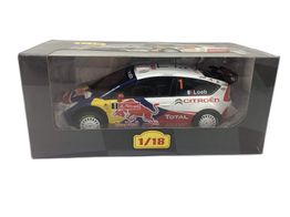 carro de pl&aacute;stico rally citroen redbull