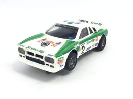 coche slot scalextric lancia rally 037