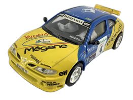coche slot scalextric renault maxi megane amarillo y azul