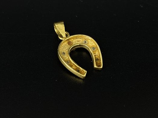 colgante oro 18k con circonita 