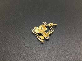 colgante oro 18k con circonita 