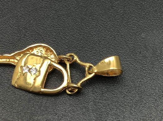 colgante oro 18k con circonita 