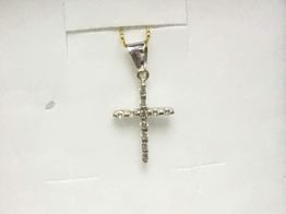 colgante oro 18k con circonita 