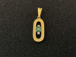 colgante oro 18k con diamante 