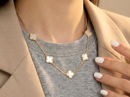 collar oro 18k con zafiro 22cm 