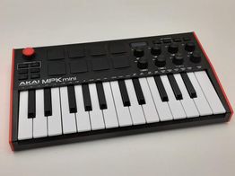 controlador akai mpk mini