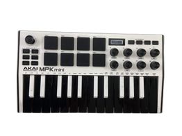 controlador akai mpk mini