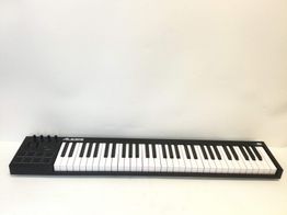 controlador alesis v61