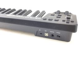 controlador midi native instruments komplete kontrol m32