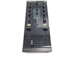 controlador native instruments traktor z1